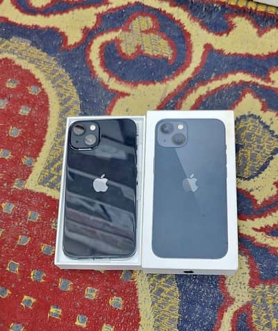 Apple iPhone 13