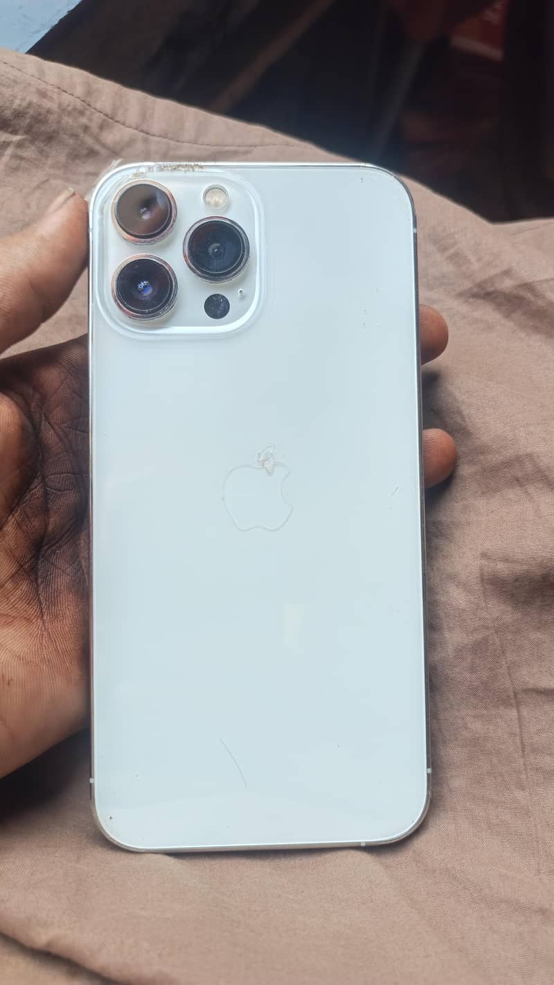 Apple iPhone 13 Pro Max 0