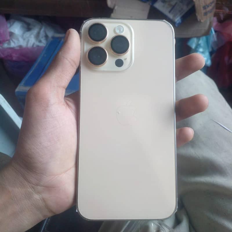 Apple iPhone 14 Pro Max 4