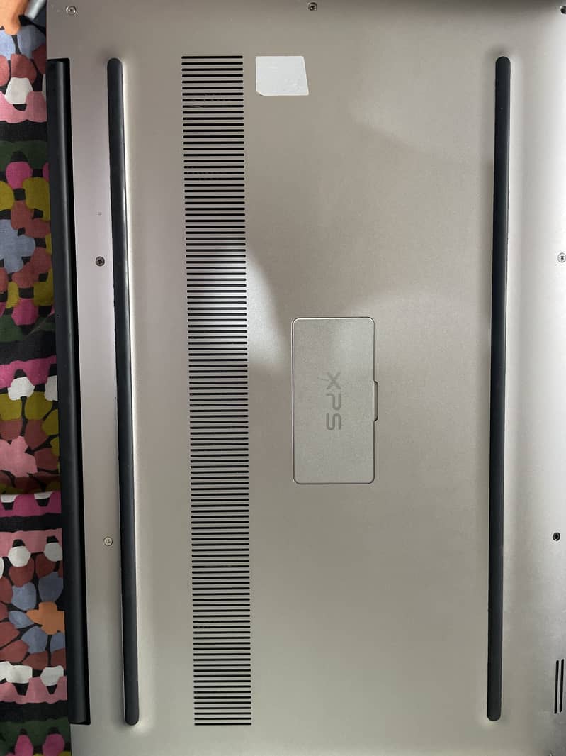 Dell Precision 5530 1