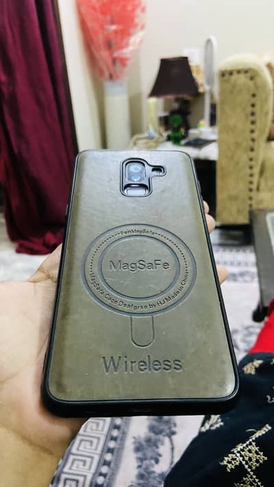 Samsung Galaxy J8