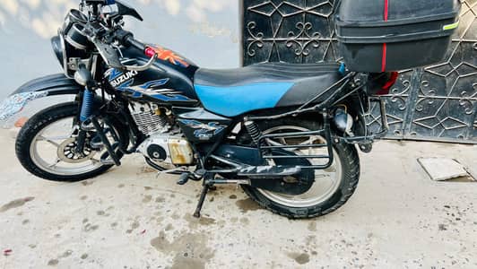 Suzuki GS 150 2021