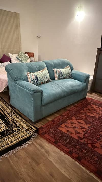2 seater sofa / couch. Just like new