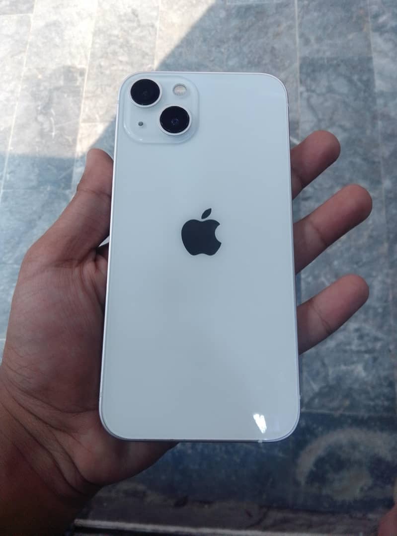 Apple iPhone 13 1