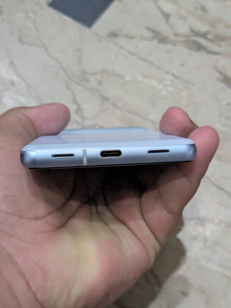 Google Pixel 7a 4