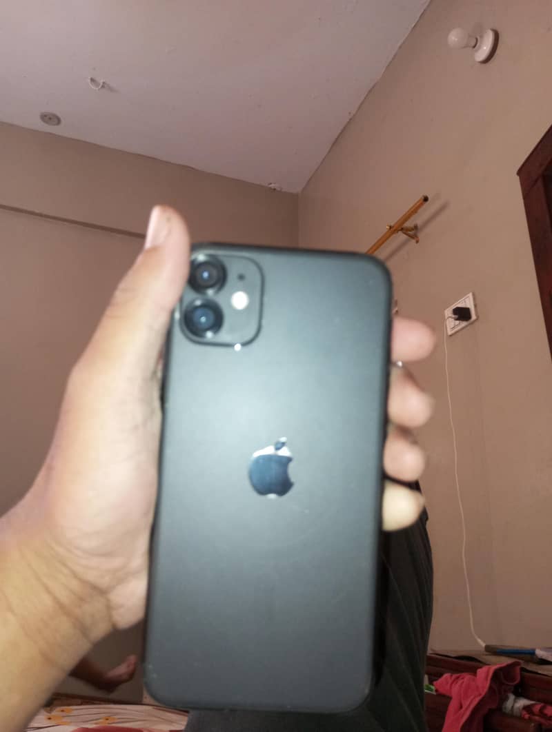 Apple iPhone 11 0