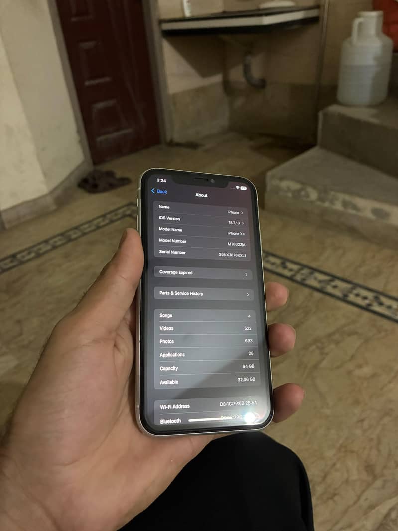 Apple iPhone XR 4