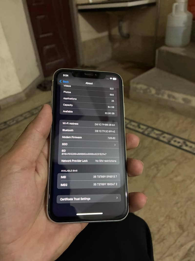 Apple iPhone XR 5