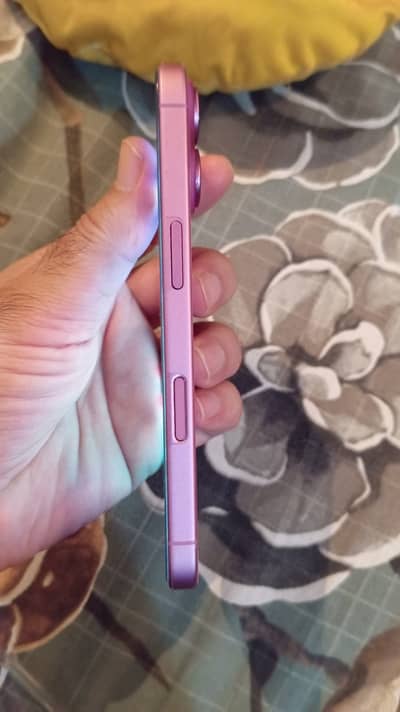 iPhone 16 sell out