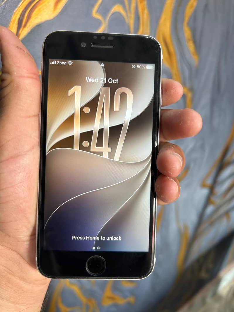 Apple iPhone SE 0