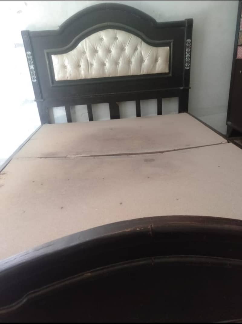 Double Bed 0