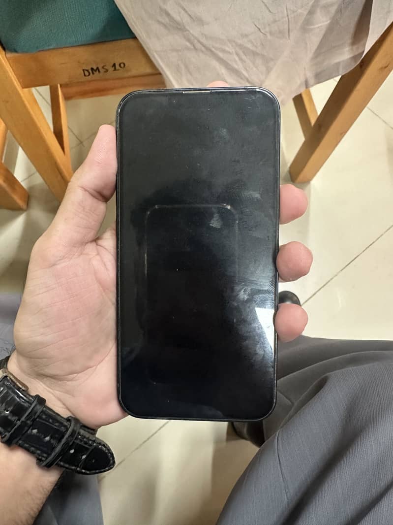 Apple iPhone 13 4