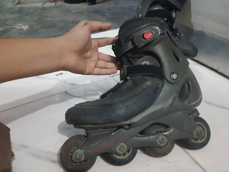 skates shoes 1