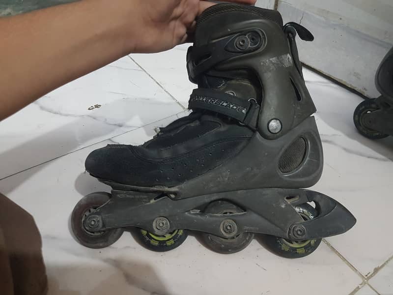 skates shoes 3