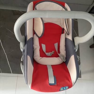 Imported carry cot for baby 10/10 condition new