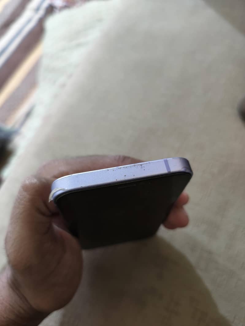 Apple iPhone 12 mini 4