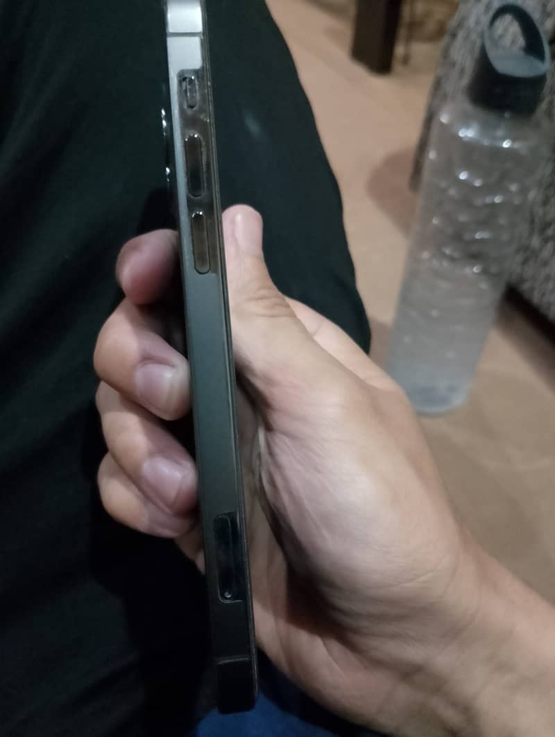 Apple iPhone 12 Pro 2