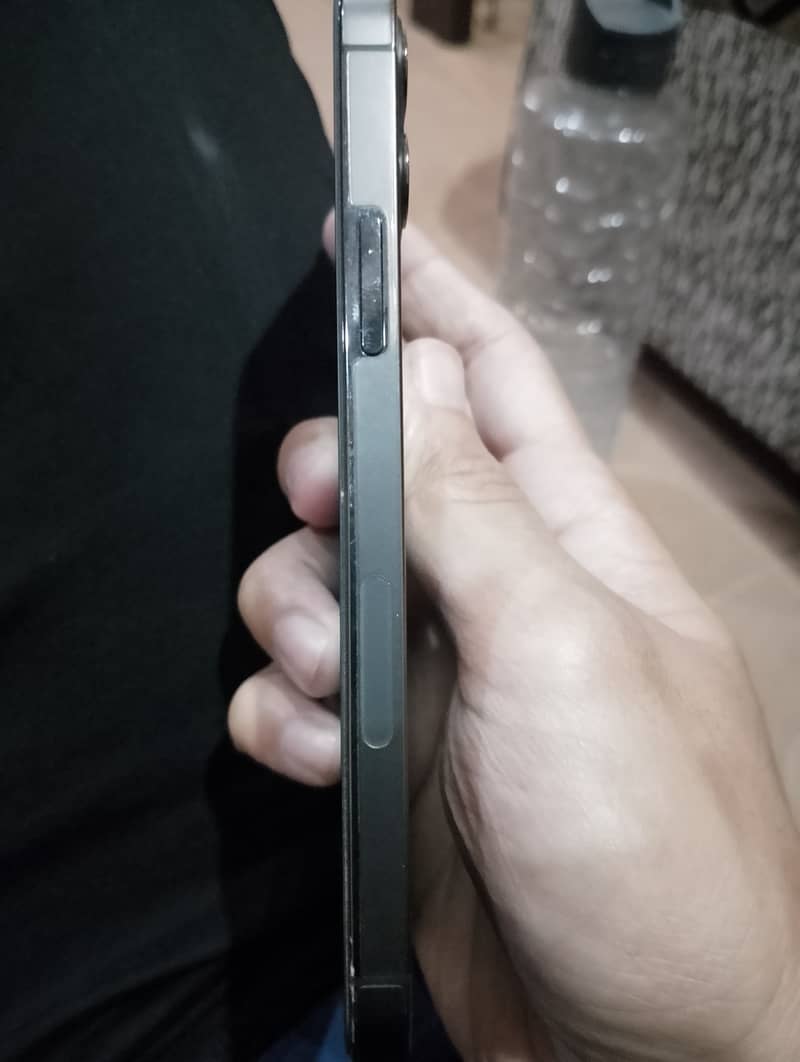 Apple iPhone 12 Pro 4