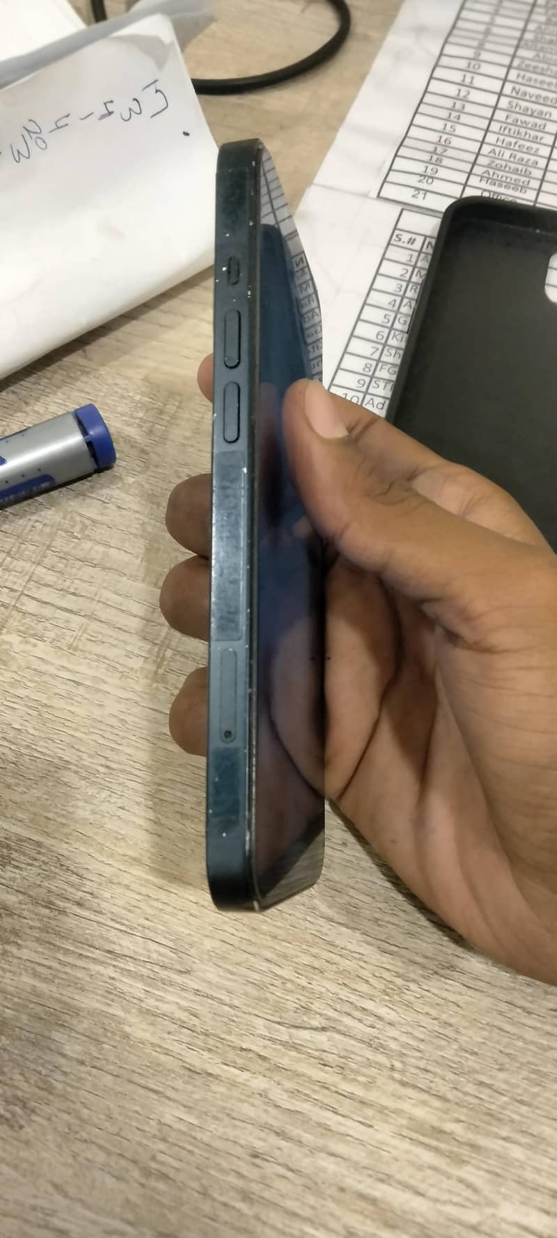 Apple iPhone 13 0