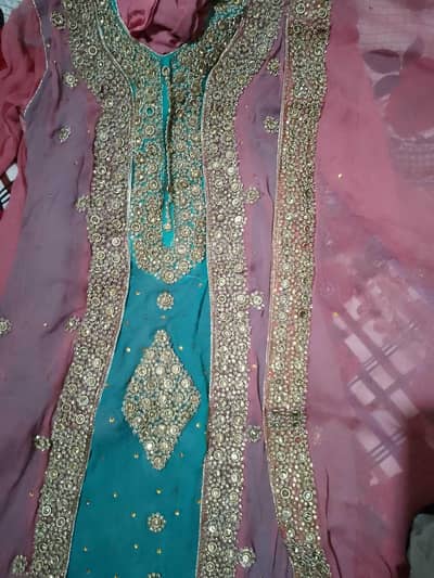 new dress for sale. . with dupta and trouser. urgent sale.