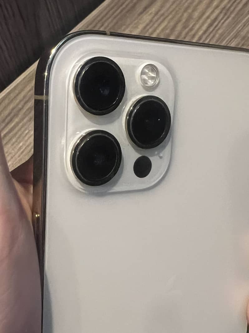 Apple iPhone 12 Pro Max 6