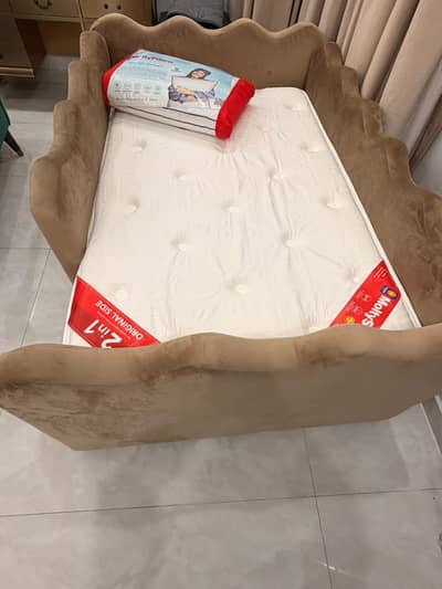 Premium Kids Bed – Solid Kikar Wood | MoltySoft 8" Mattress Included