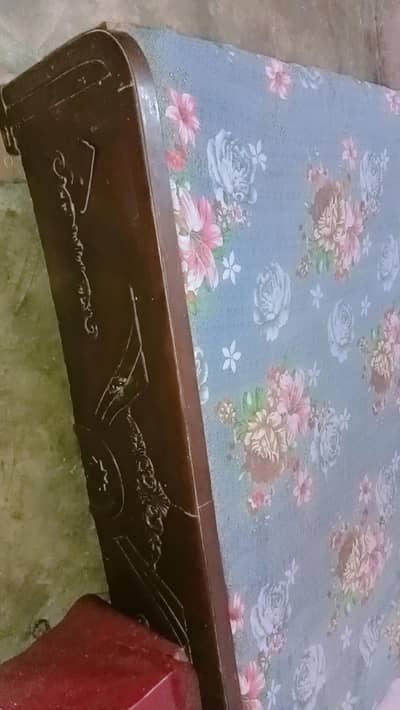 ye used bed hy full ok hy jis ny lena hy wo contact kry