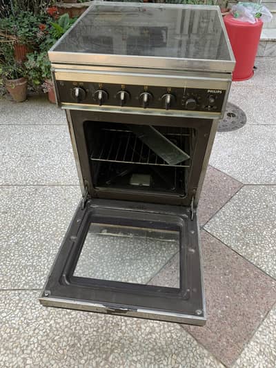 Philips cooking range with oven