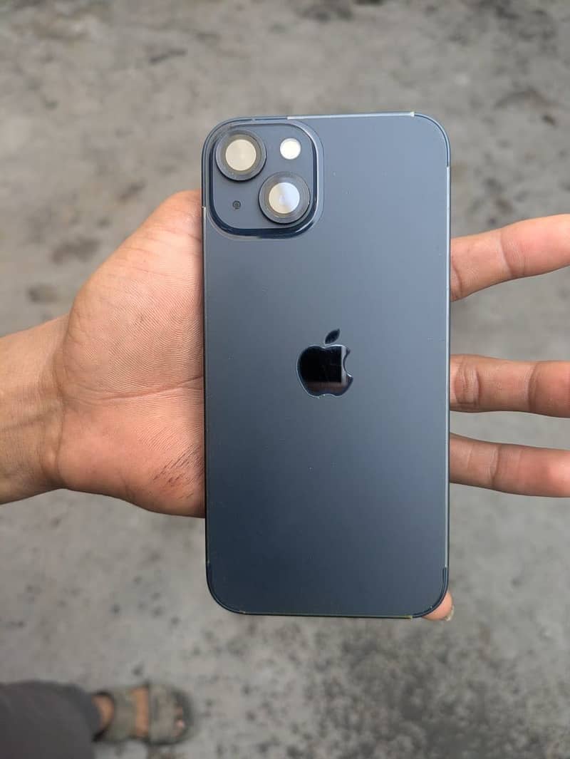 Apple iPhone 13 0