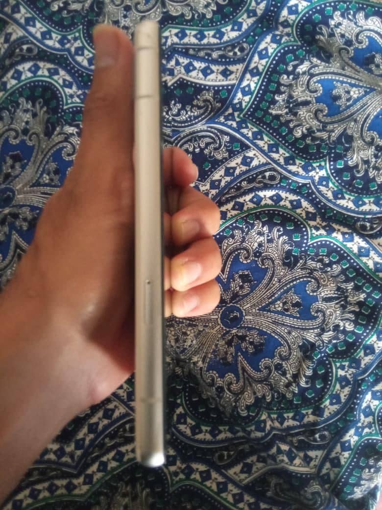 Google Pixel 7a for sell 4
