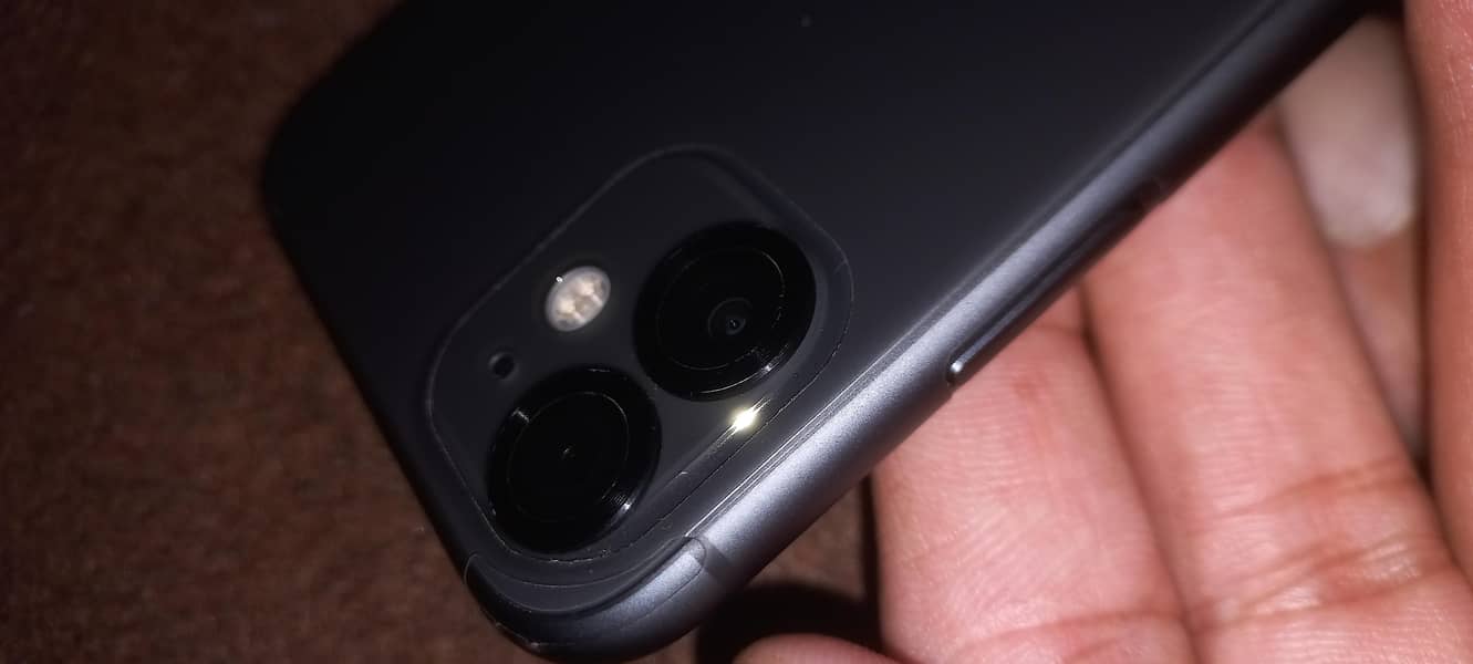 Apple iPhone 11 8