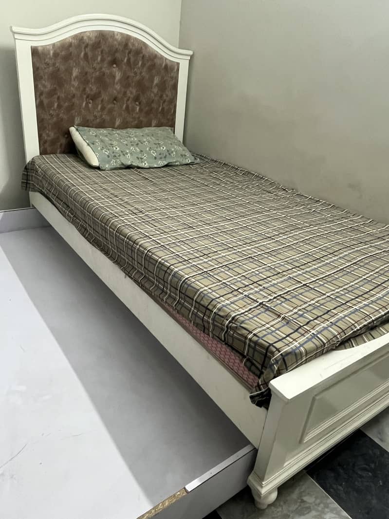 Single beds compact 3