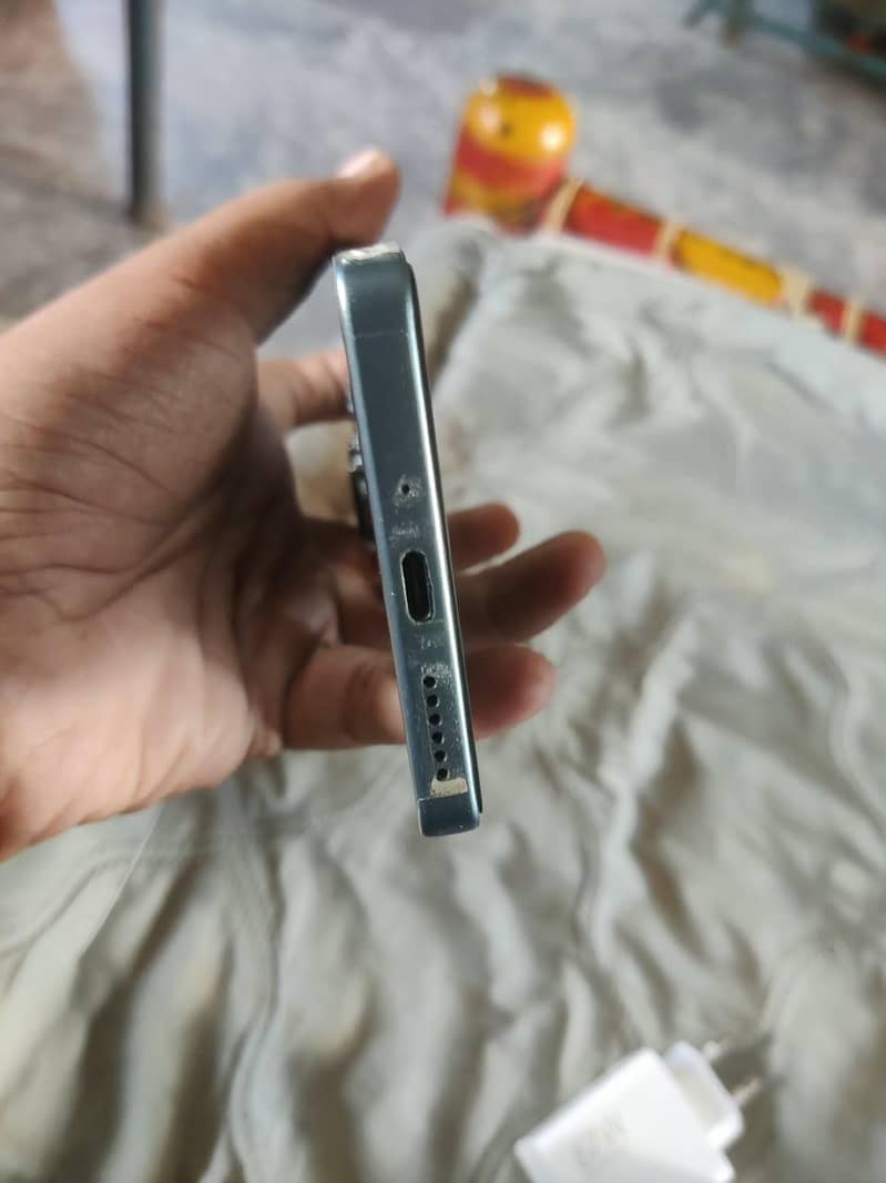 Xiaomi Redmi Note 13 Pro 4