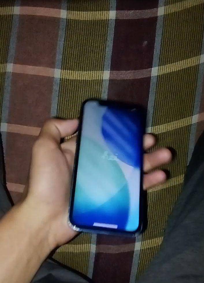 Apple iPhone 12 4