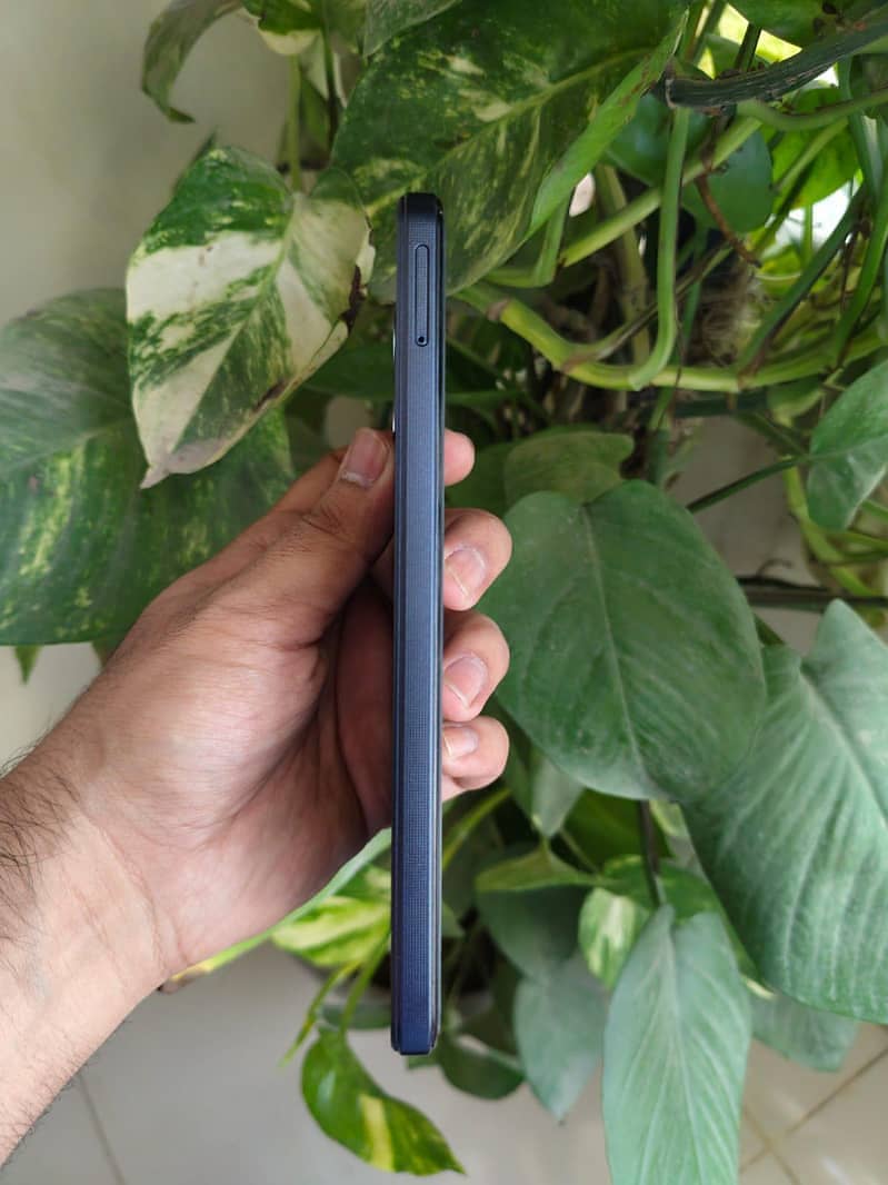 HMD Aura 2 2