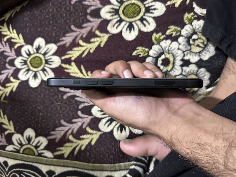 Apple iPhone 15 2