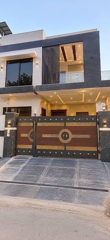 8 مرلہ بنگلہ کرایہ پر دستیاب ہے 2