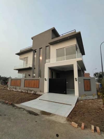 5 MARLA HOUSE FOR RENT