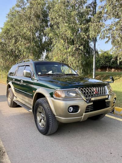 Mitsubishi Pajero 2002