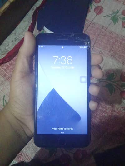 Apple iPhone 7 Plus read add urgent saale