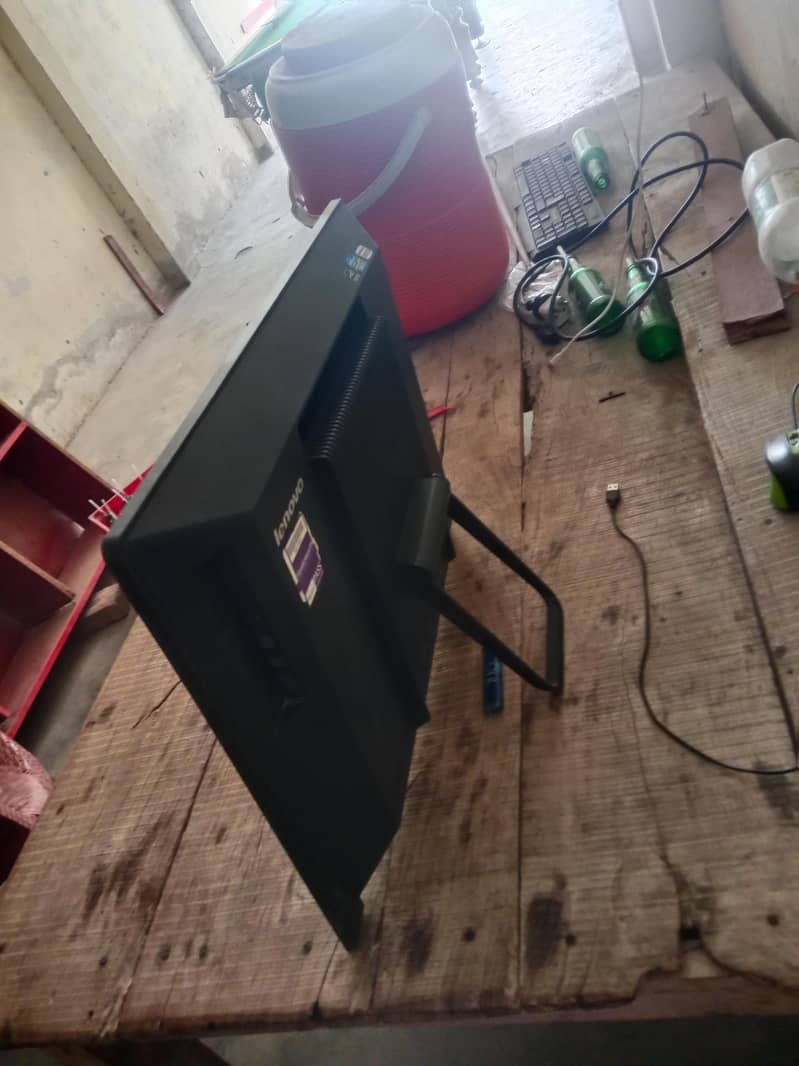 lenova PC core i3 3