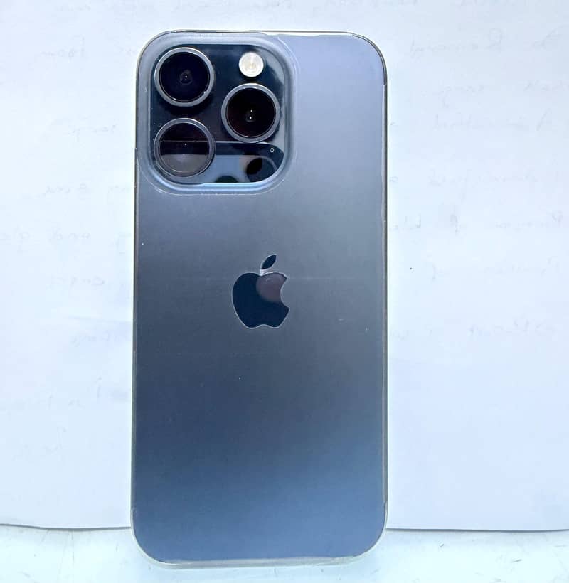 Apple iPhone 15 Pro 2