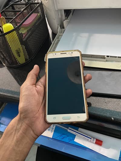 Samsung Mobile J7