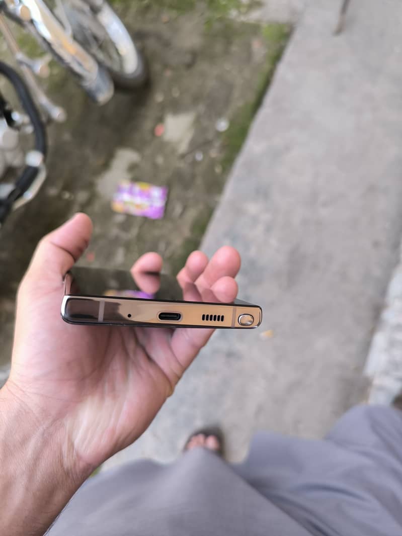 Samsung Mobile Note 10 Plus 0