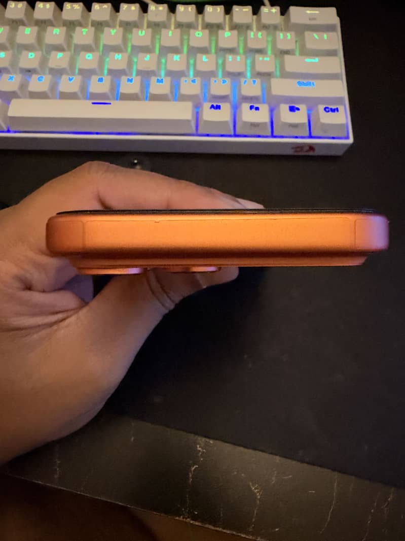 Apple iPhone 17 Pro Max 4