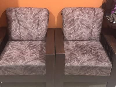 wooden sofa set in good condition