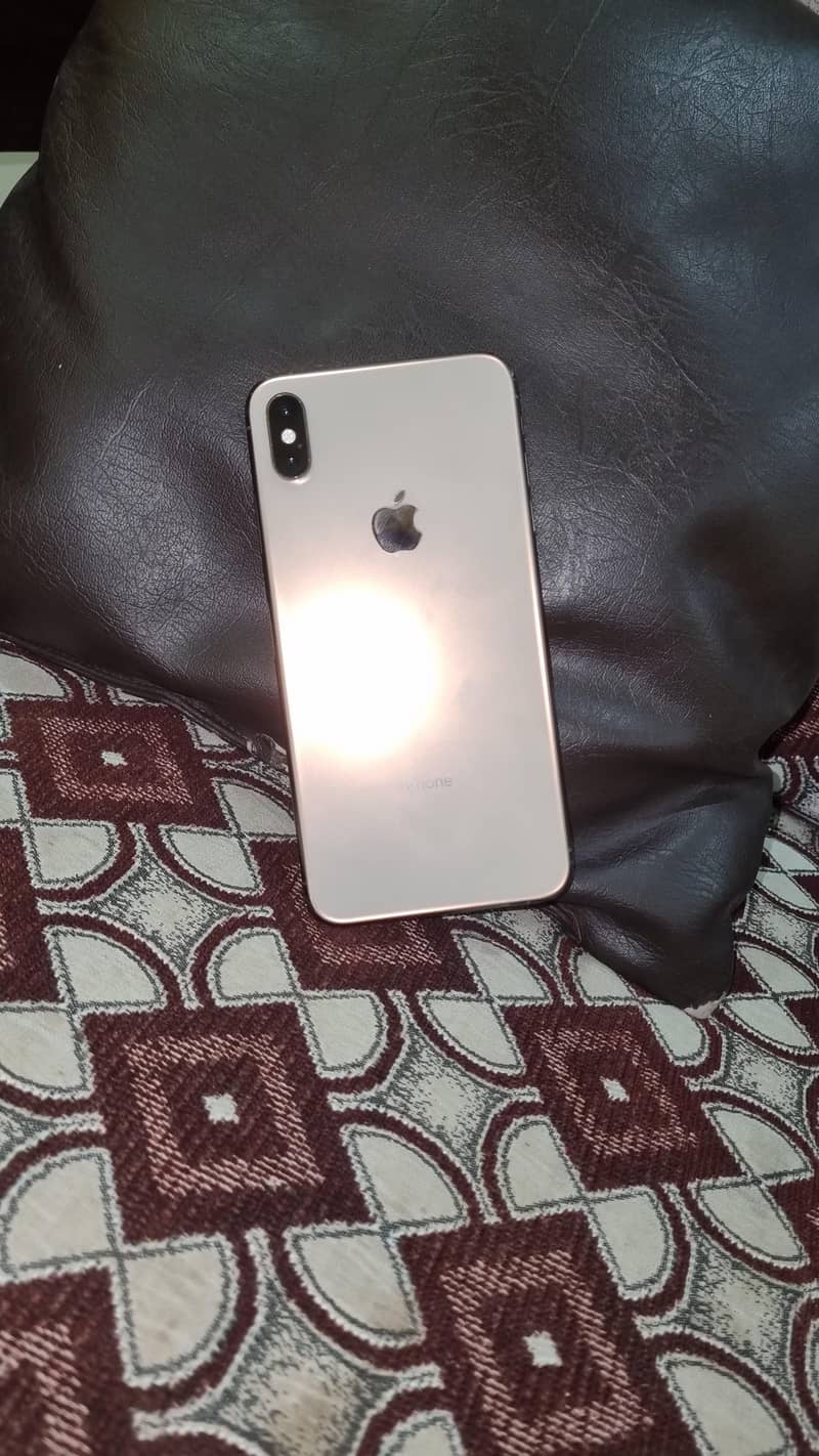 Apple iPhone X 5