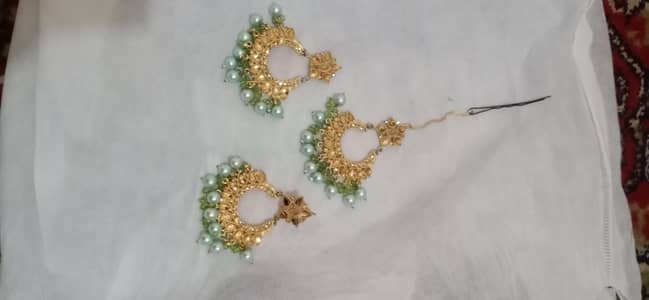 Earrings and Bindiya