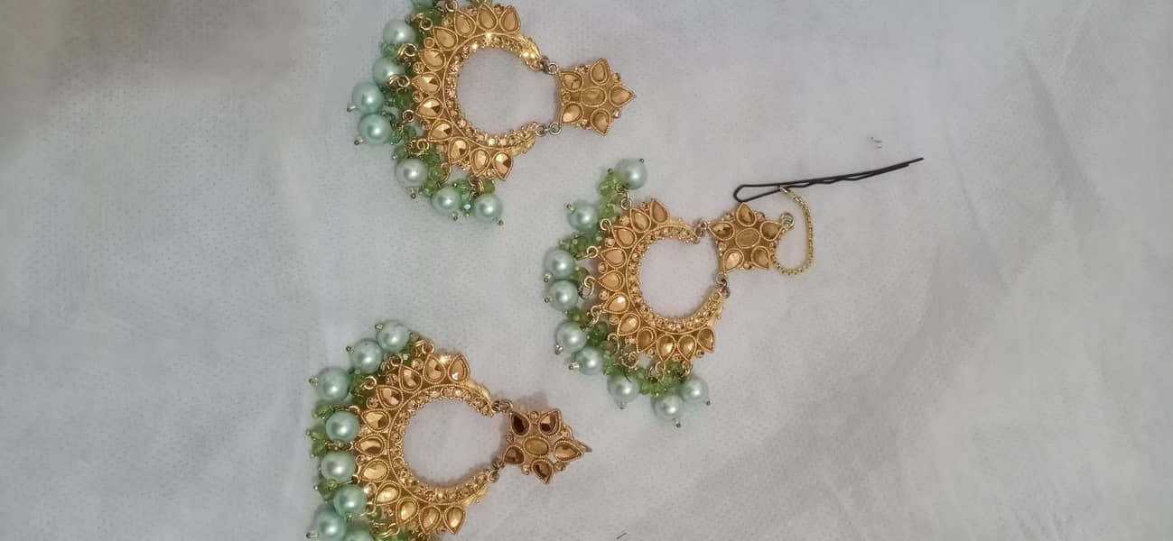 Earrings and Bindiya 1
