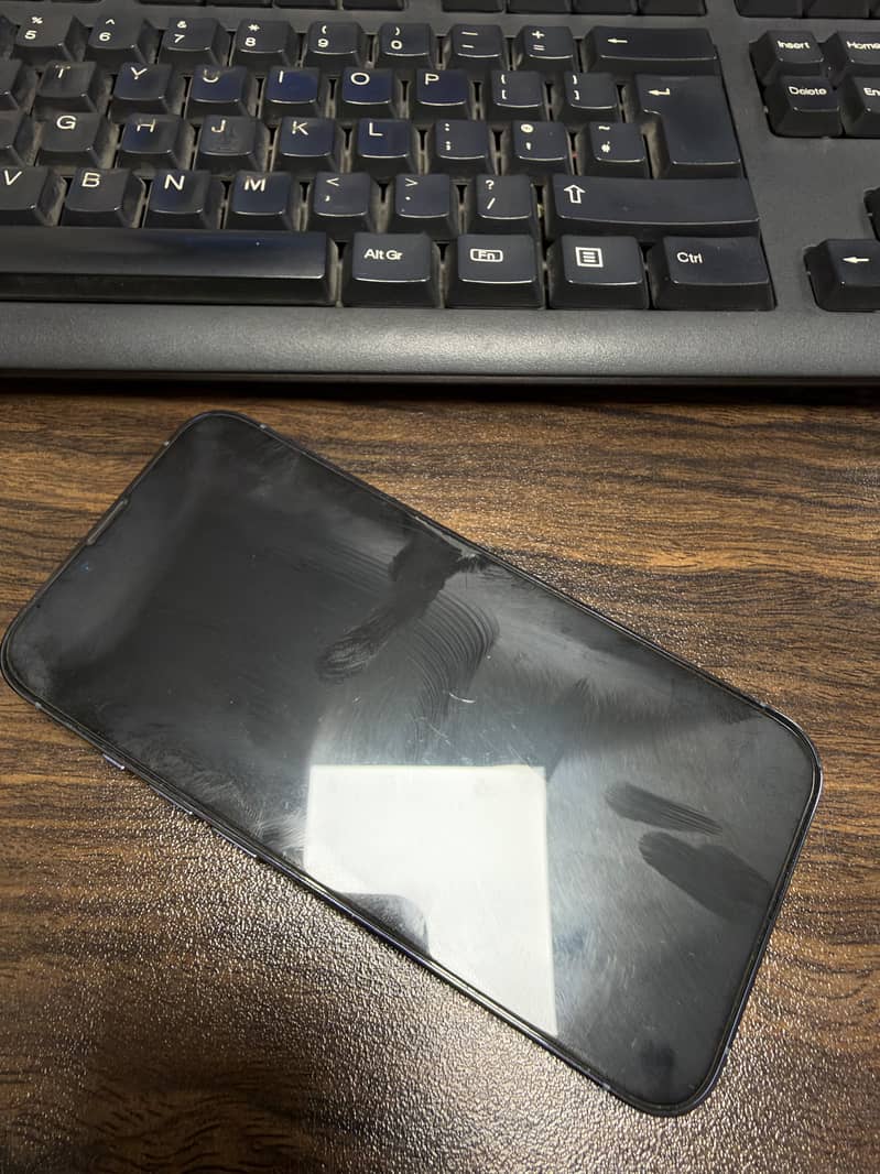 Apple iPhone 13 Pro 2